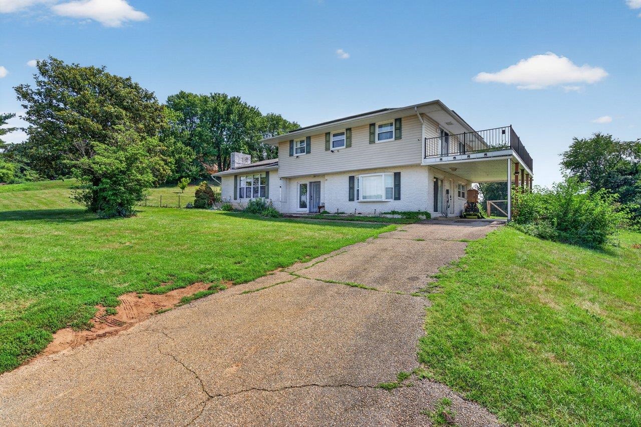 639 SILVER LAKE RD