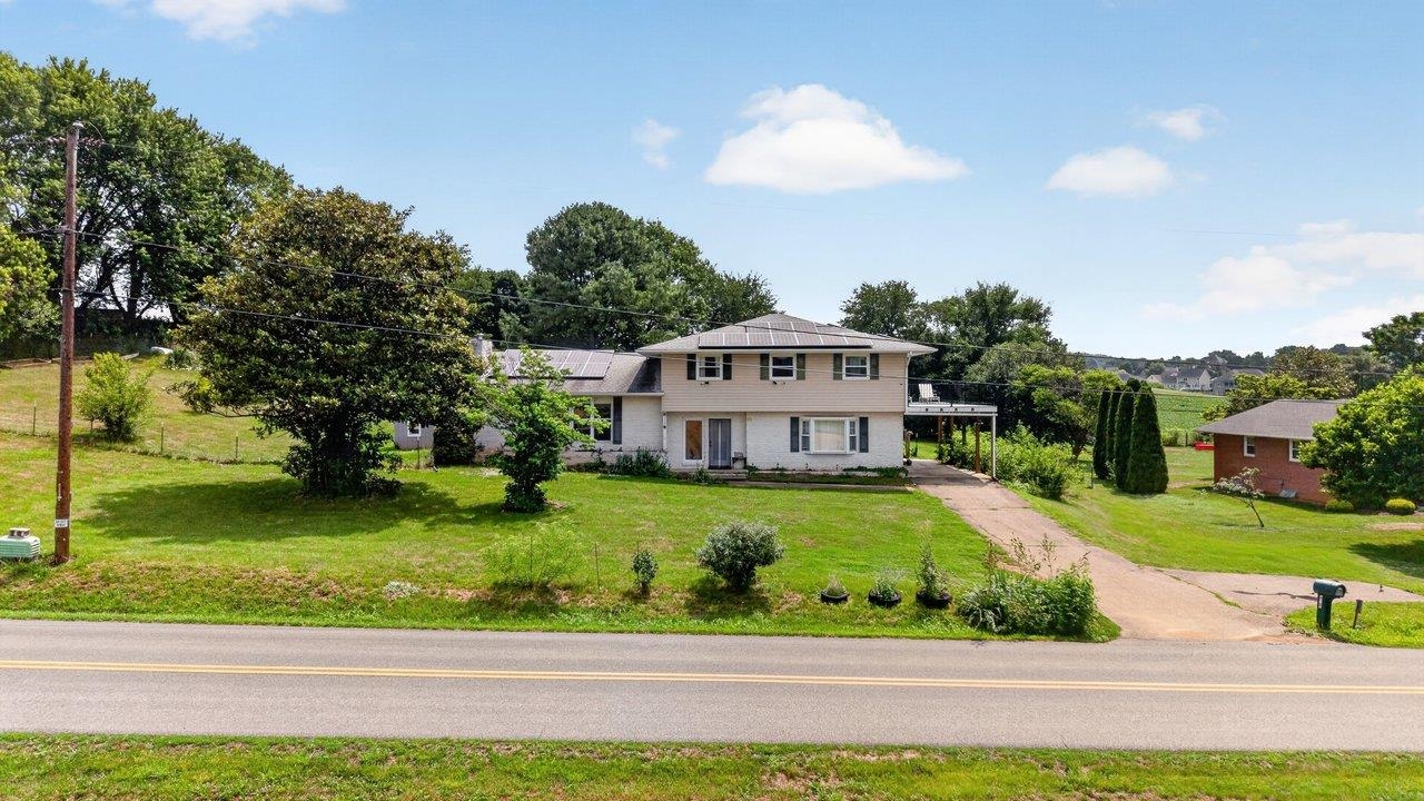639 SILVER LAKE RD