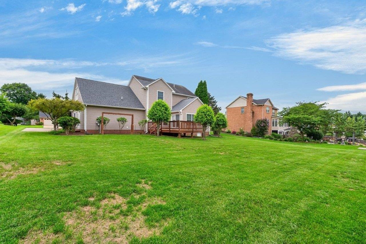 766 SUGAR MAPLE LN