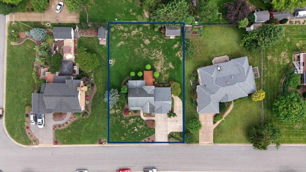 766 SUGAR MAPLE LN