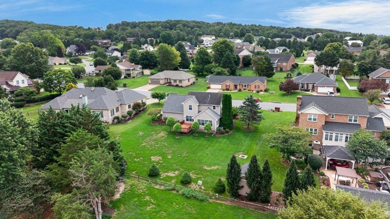 766 SUGAR MAPLE LN