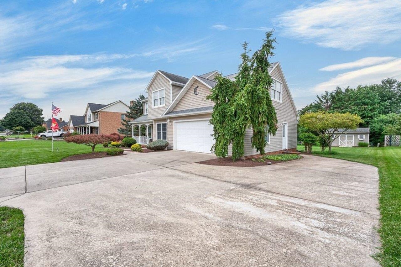 766 SUGAR MAPLE LN