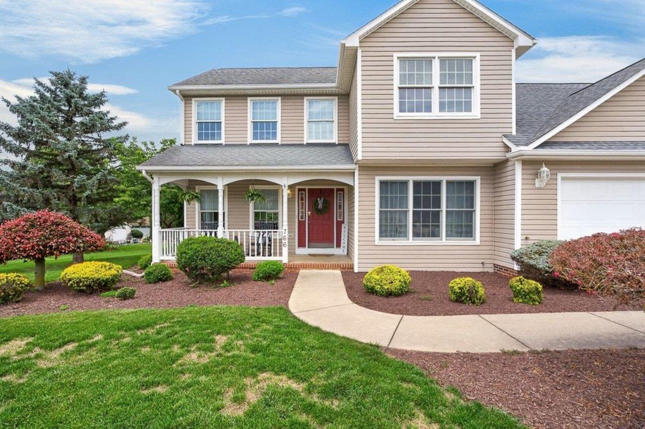 766 SUGAR MAPLE LN