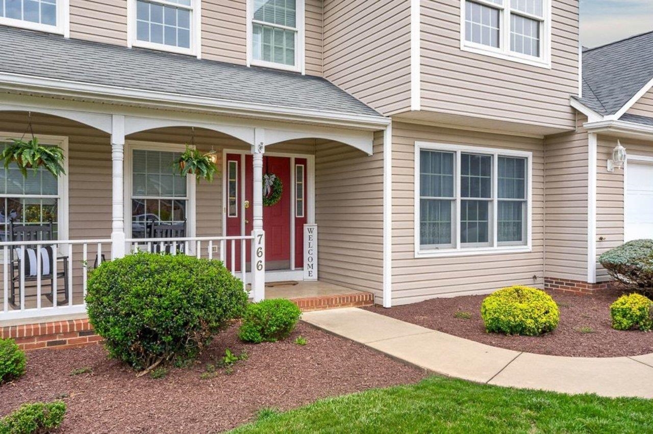 766 SUGAR MAPLE LN