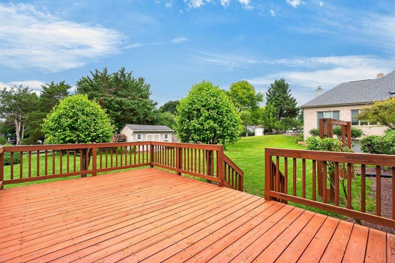 766 SUGAR MAPLE LN