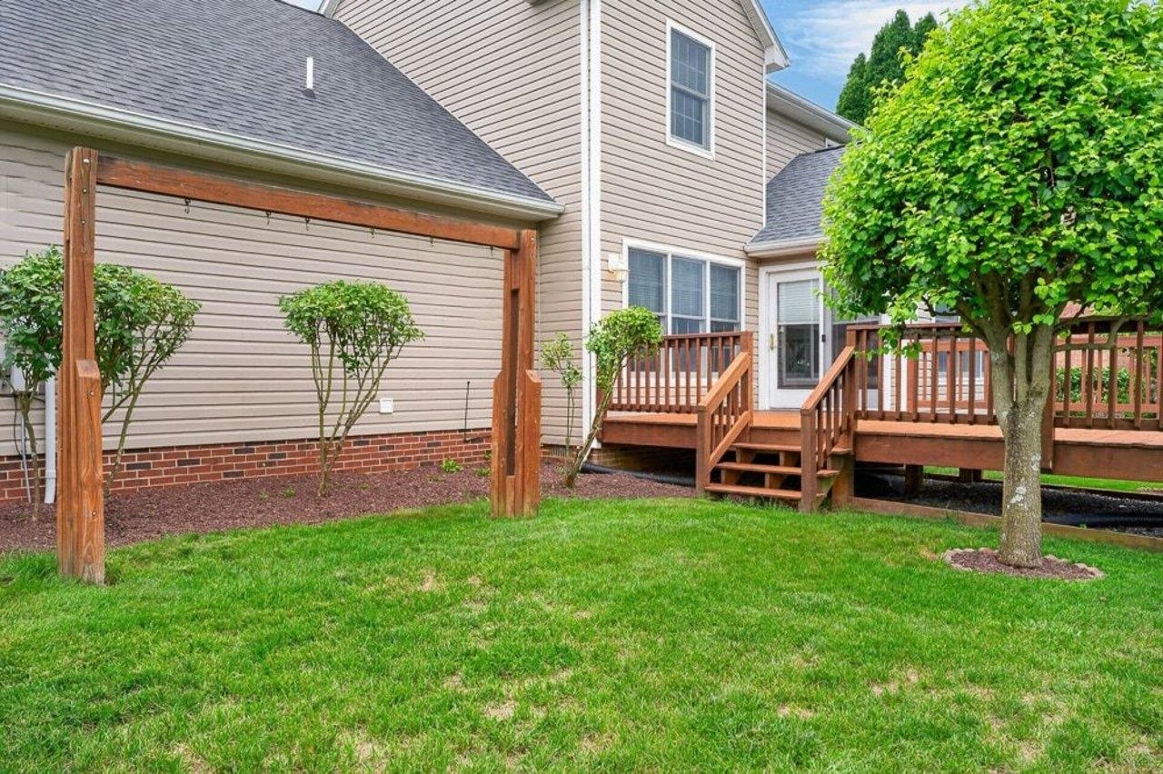 766 SUGAR MAPLE LN