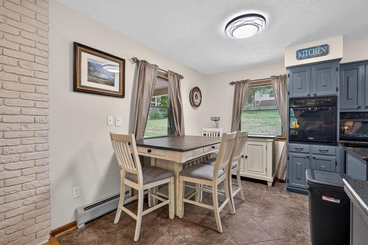 822 PARKERSBURG TPKE