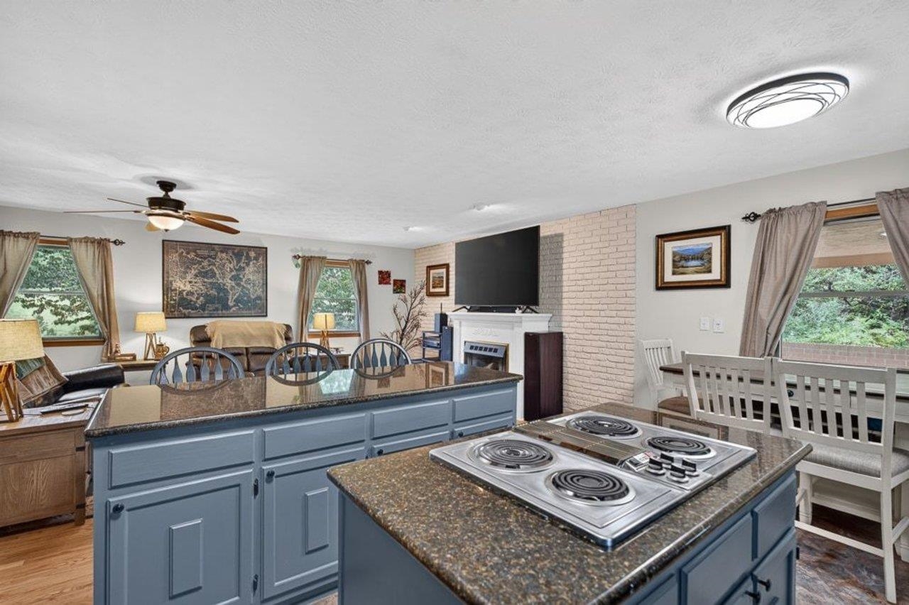822 PARKERSBURG TPKE