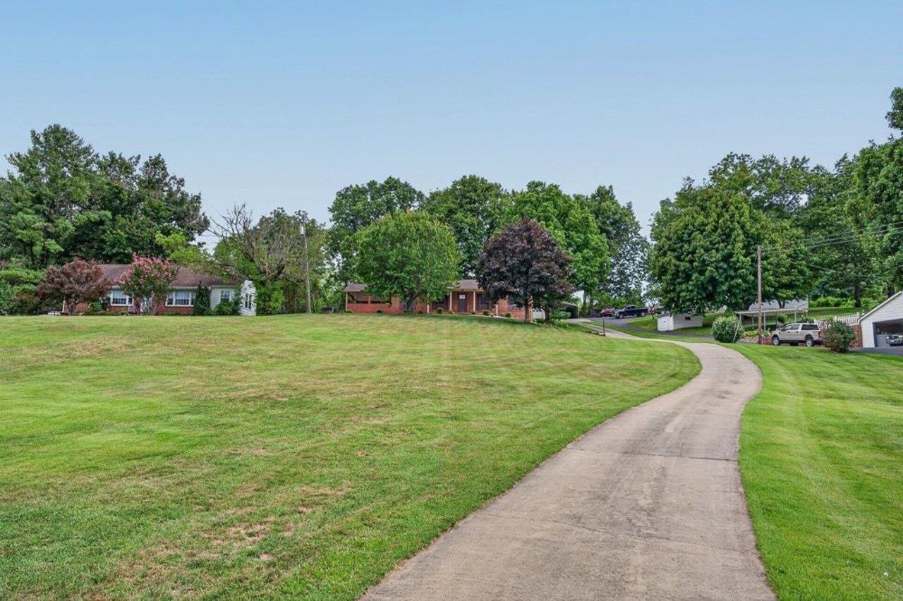 822 PARKERSBURG TPKE