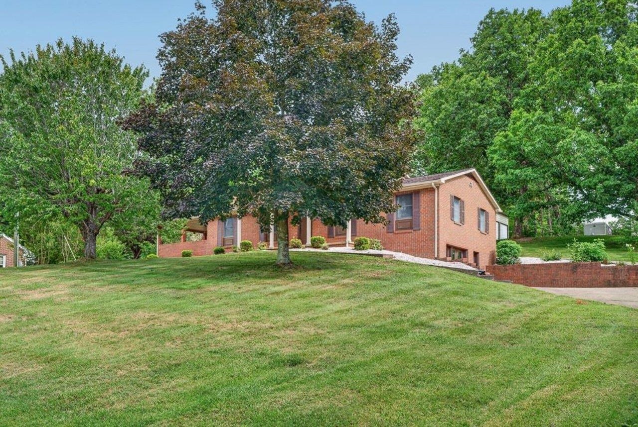 822 PARKERSBURG TPKE
