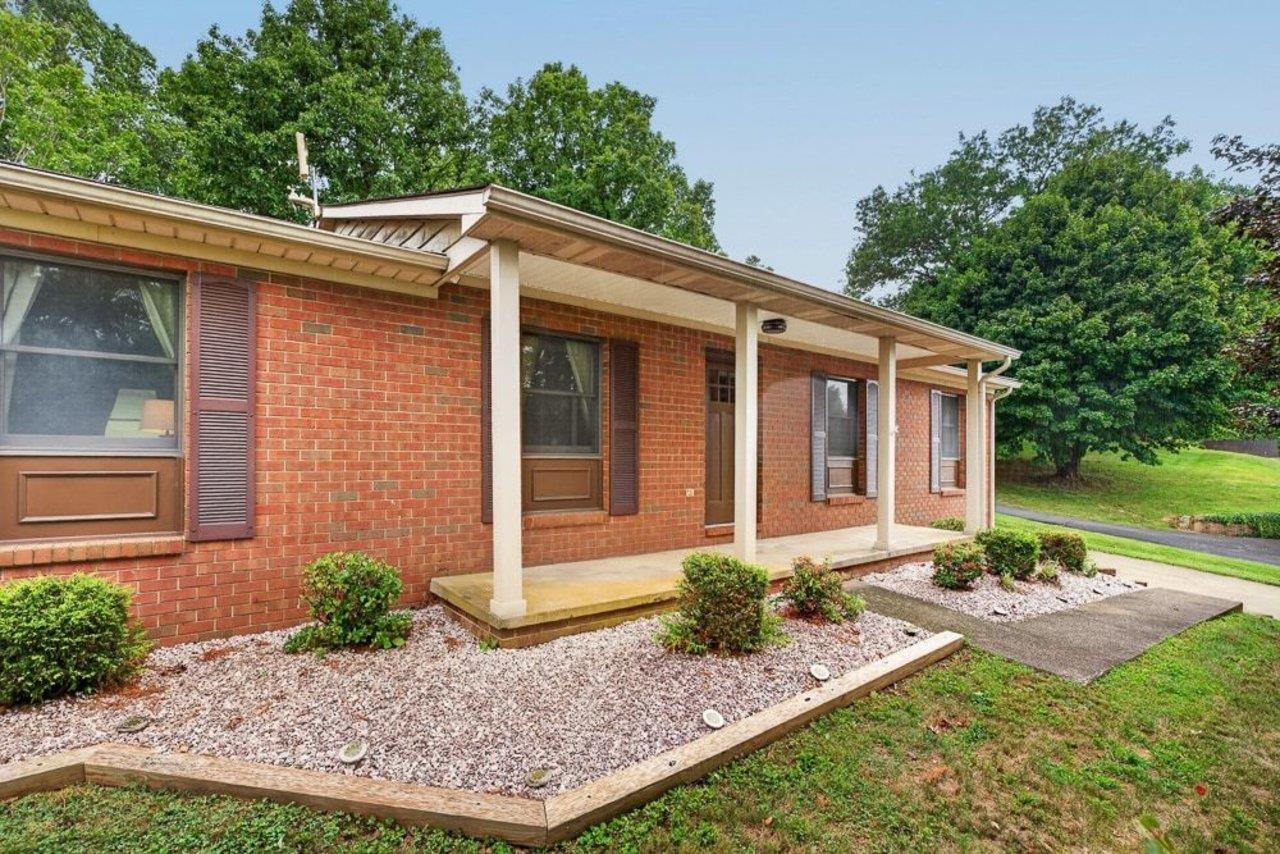 822 PARKERSBURG TPKE