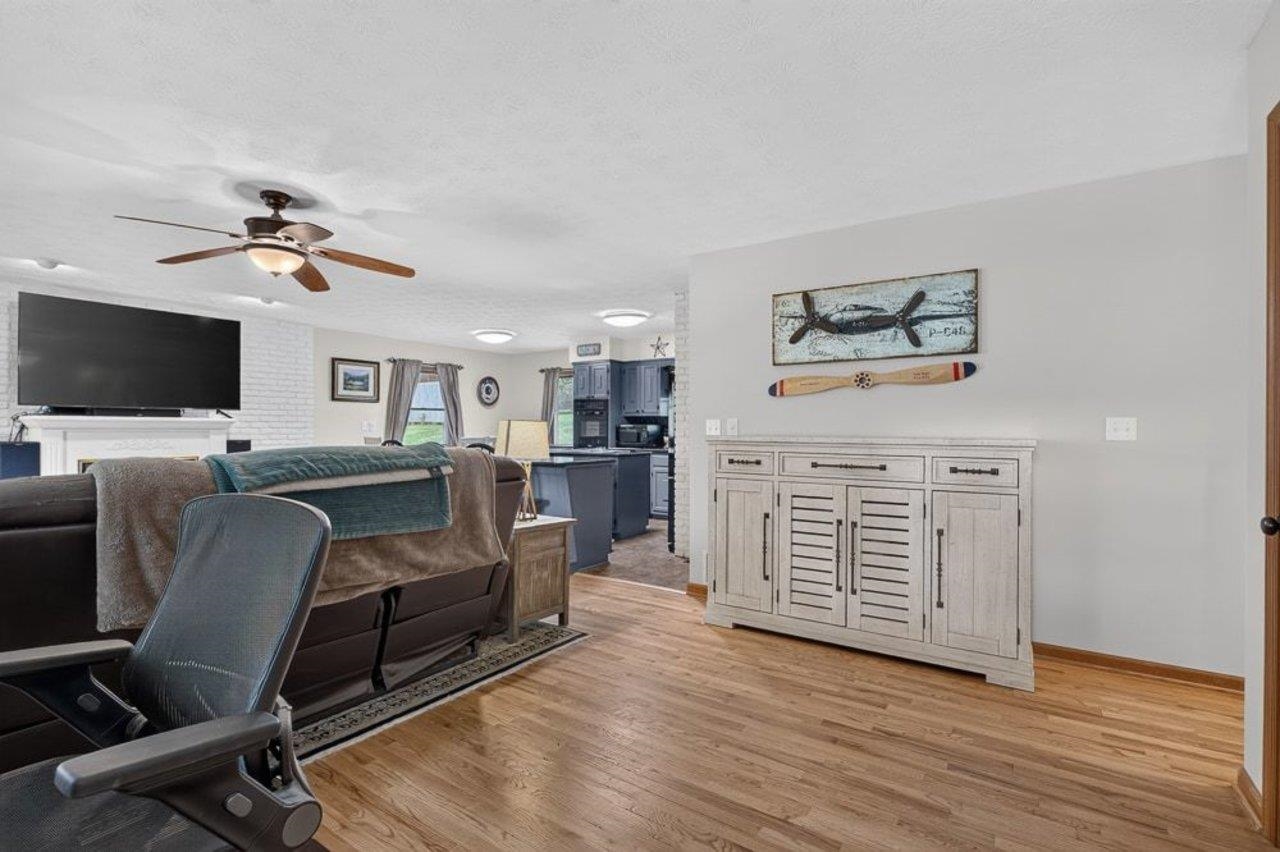 822 PARKERSBURG TPKE