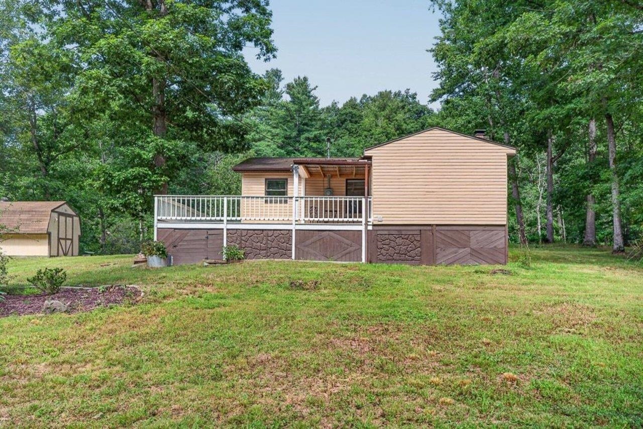 17395 PEEPERS HOLLOW LN