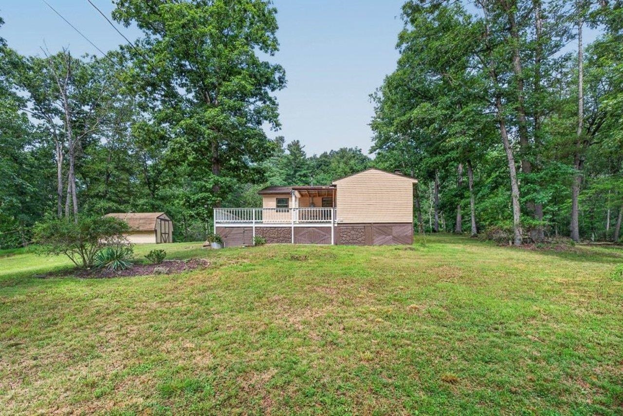 17395 PEEPERS HOLLOW LN