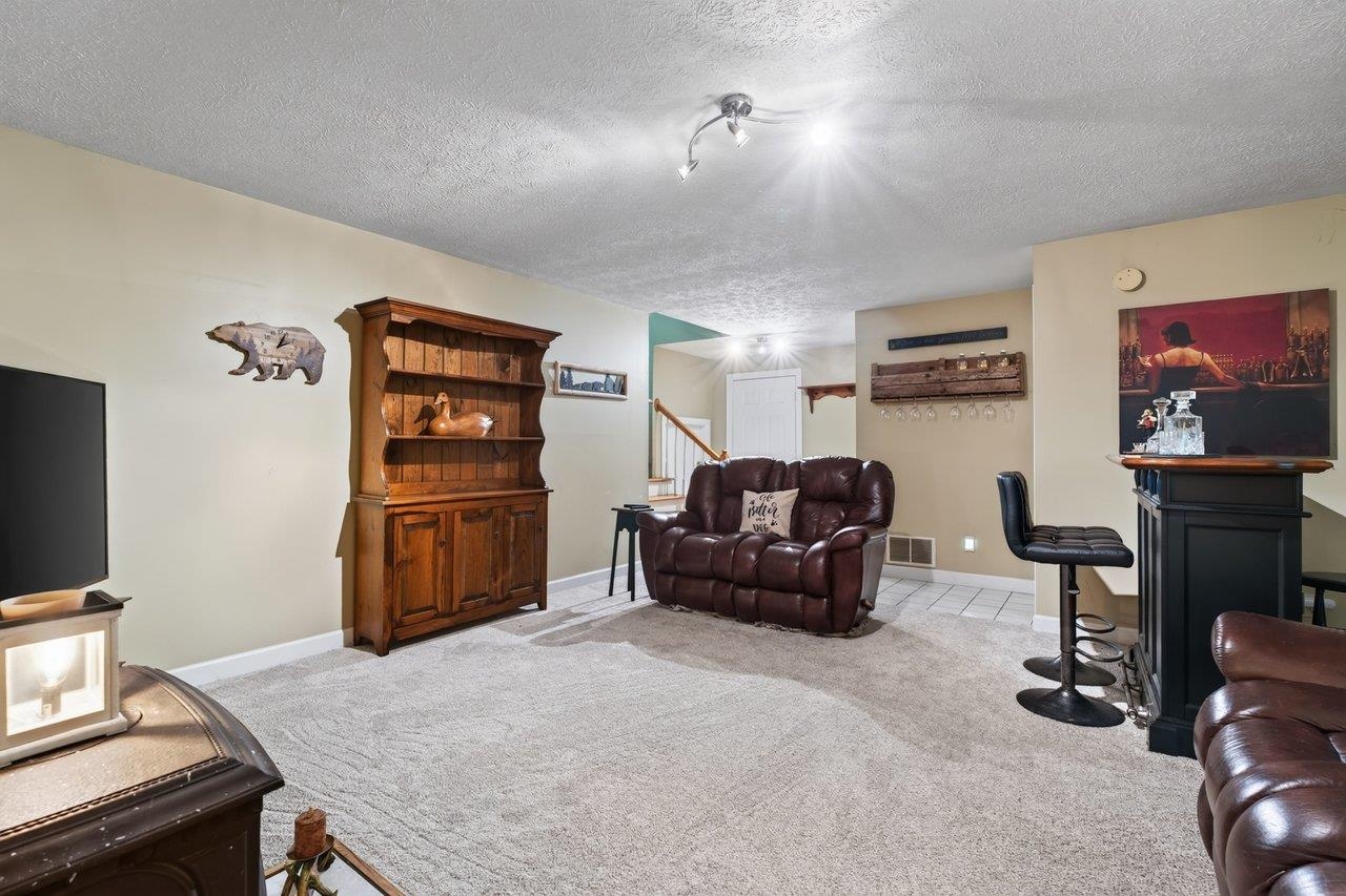 430 PASSAGE LN