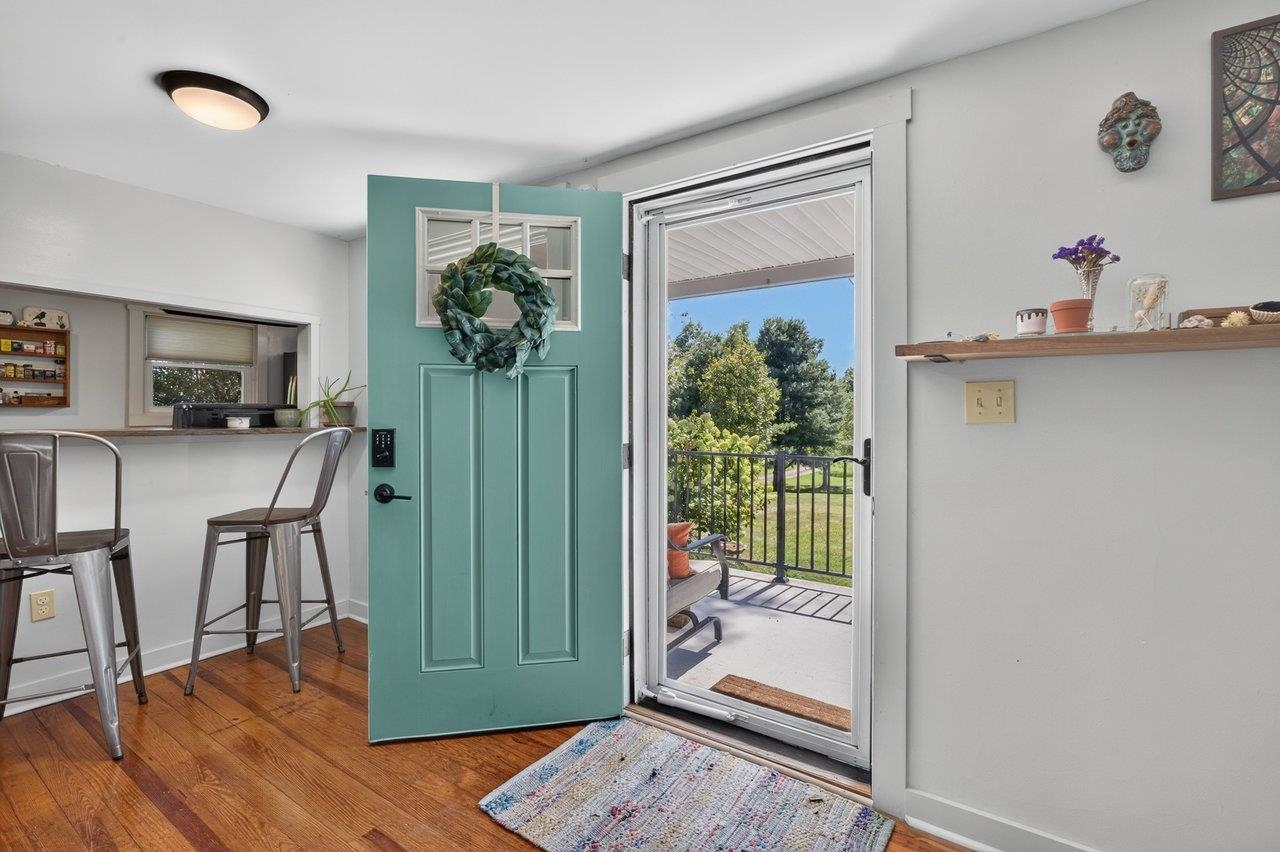 366 HERMITAGE RD