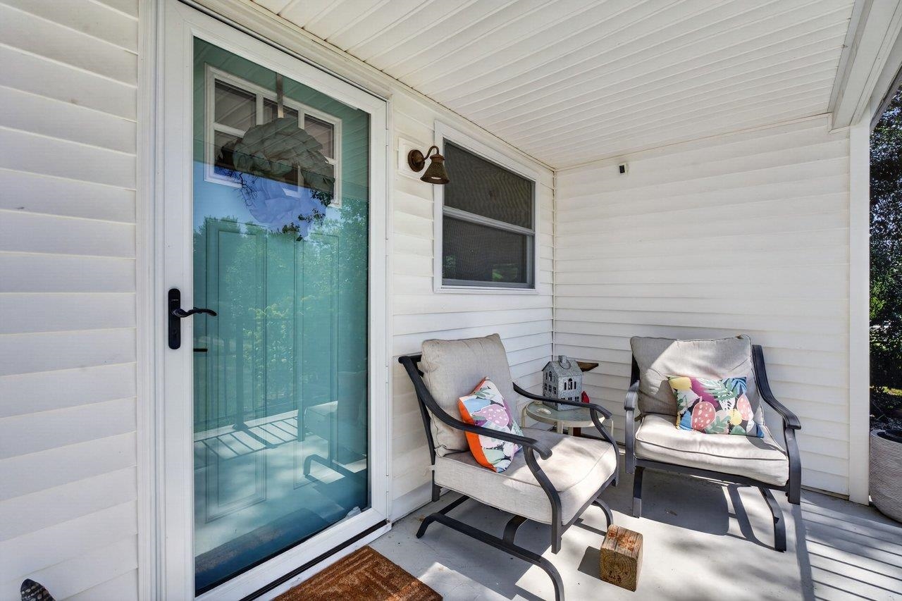 366 HERMITAGE RD
