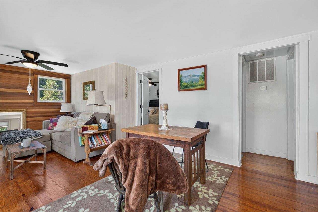 366 HERMITAGE RD