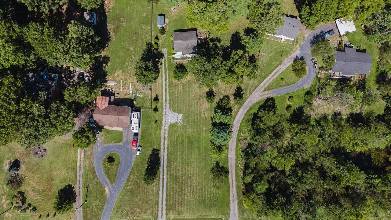 366 HERMITAGE RD