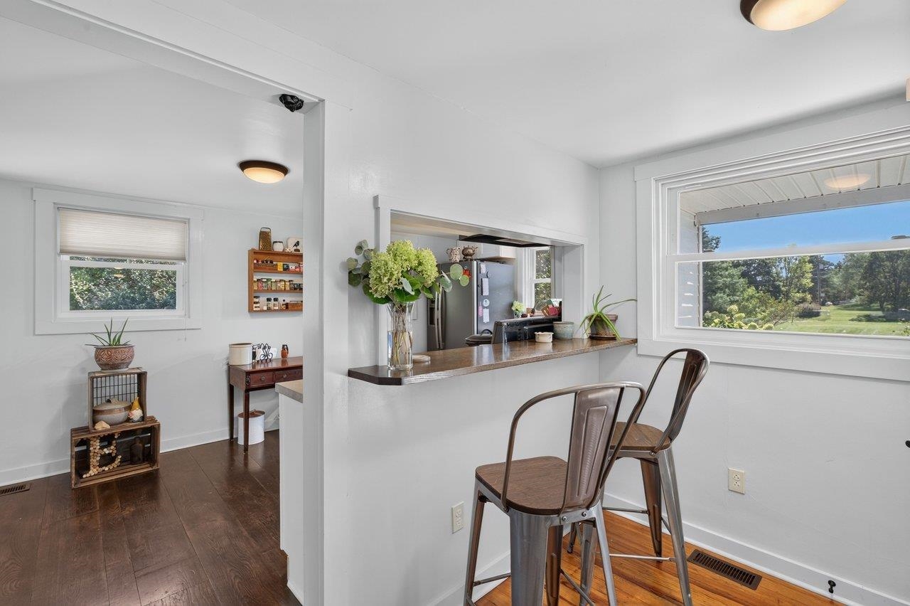 366 HERMITAGE RD