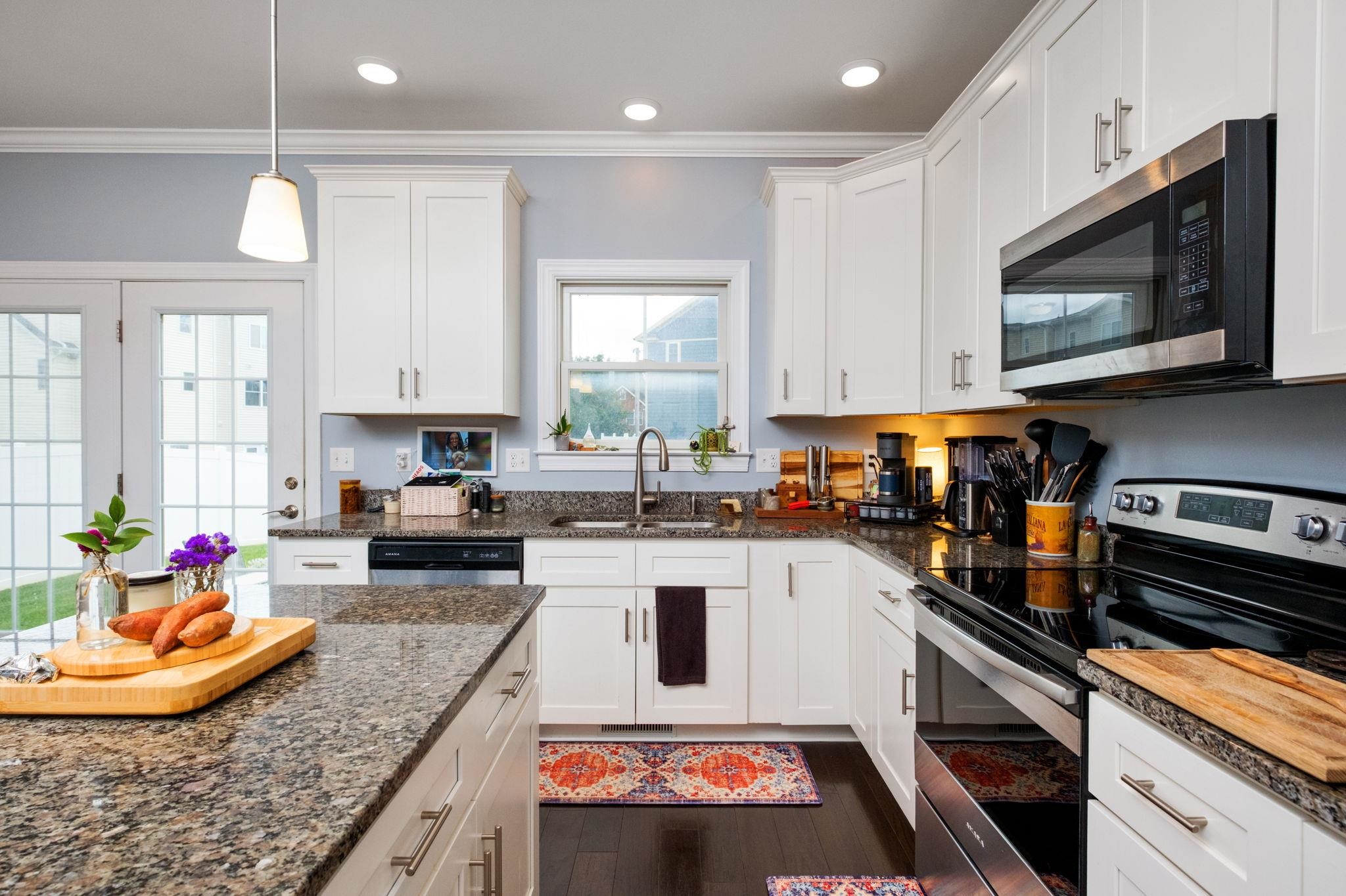 380 TANZANITE DR