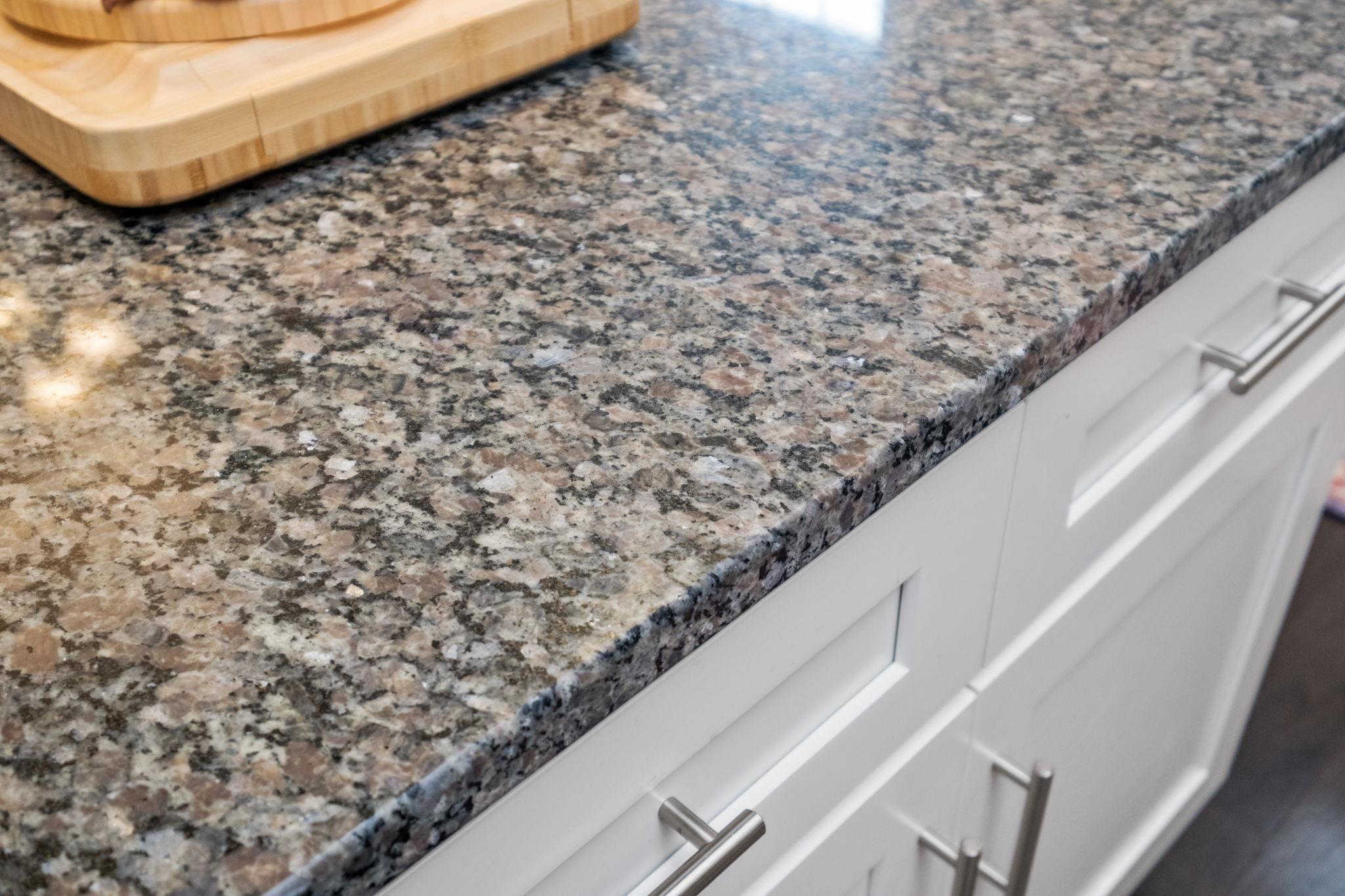 380 TANZANITE DR