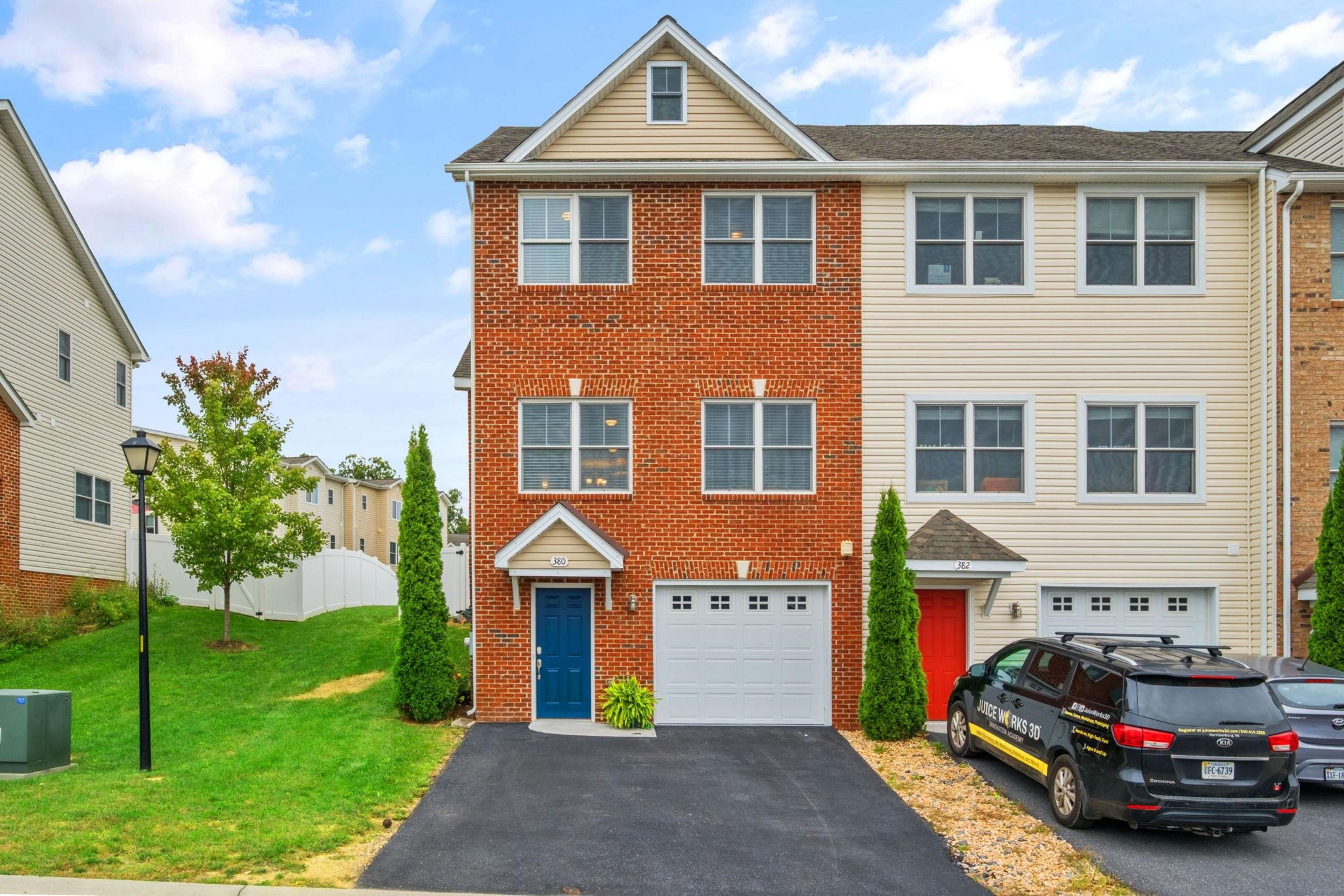 380 TANZANITE DR