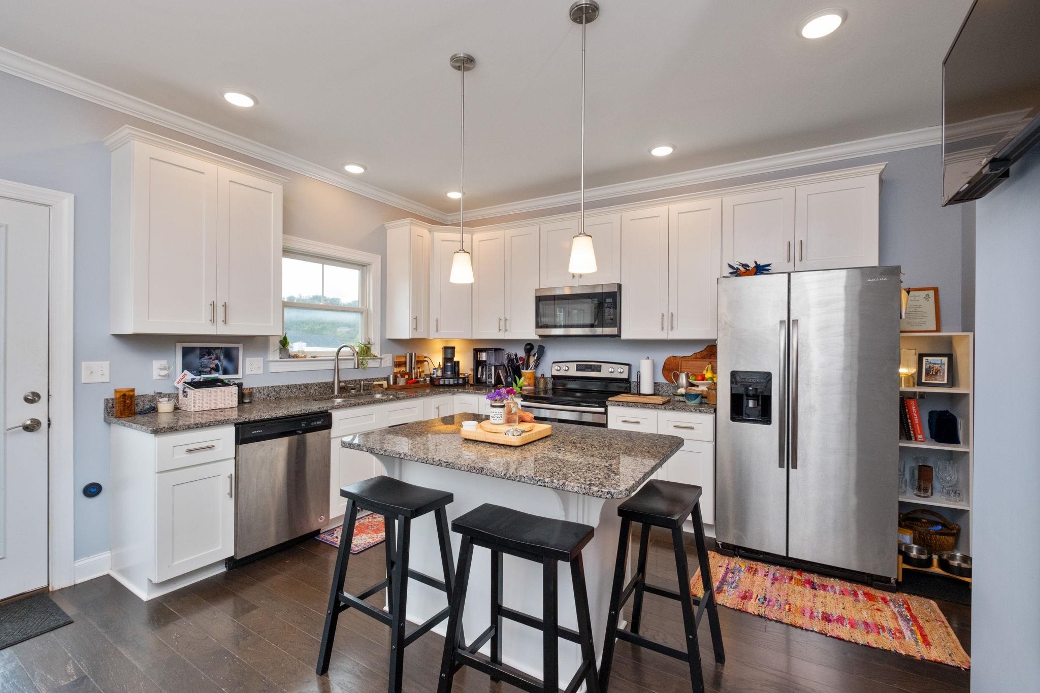 380 TANZANITE DR