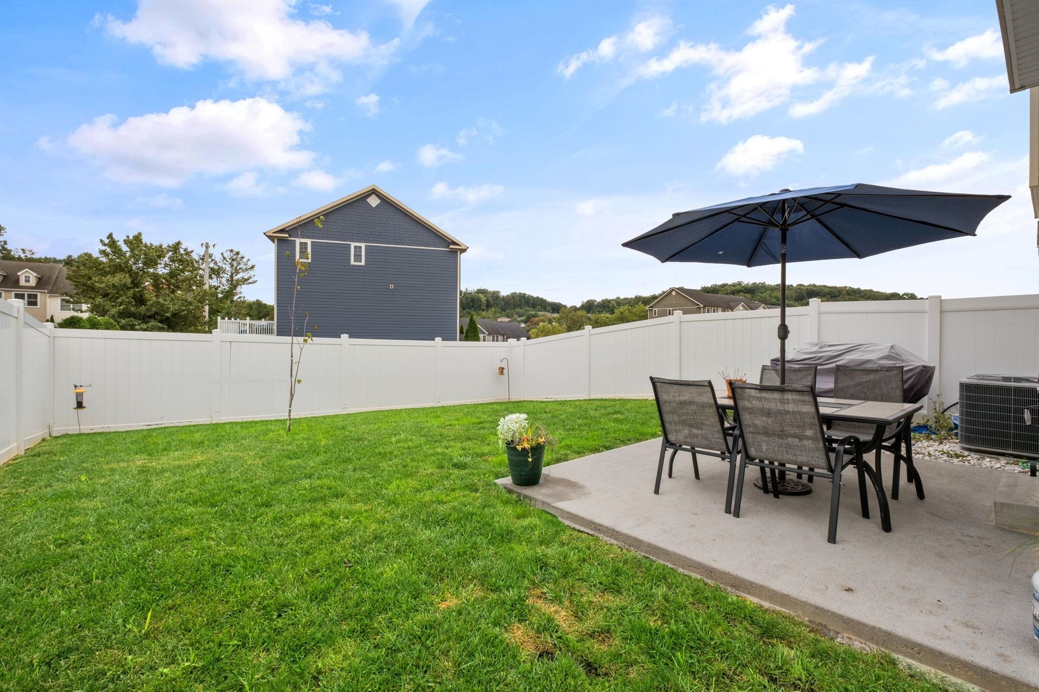 380 TANZANITE DR