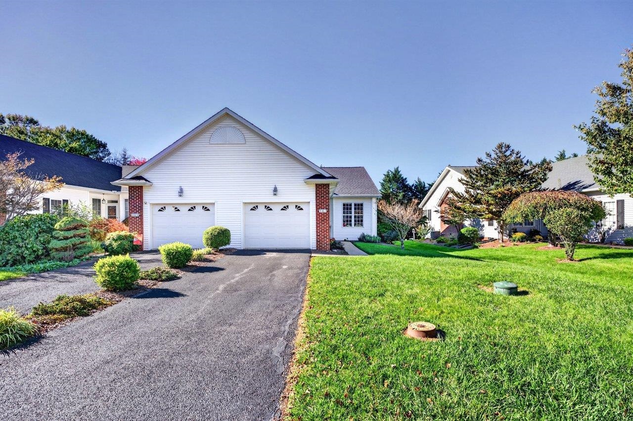 381 SPRING OAKS DR