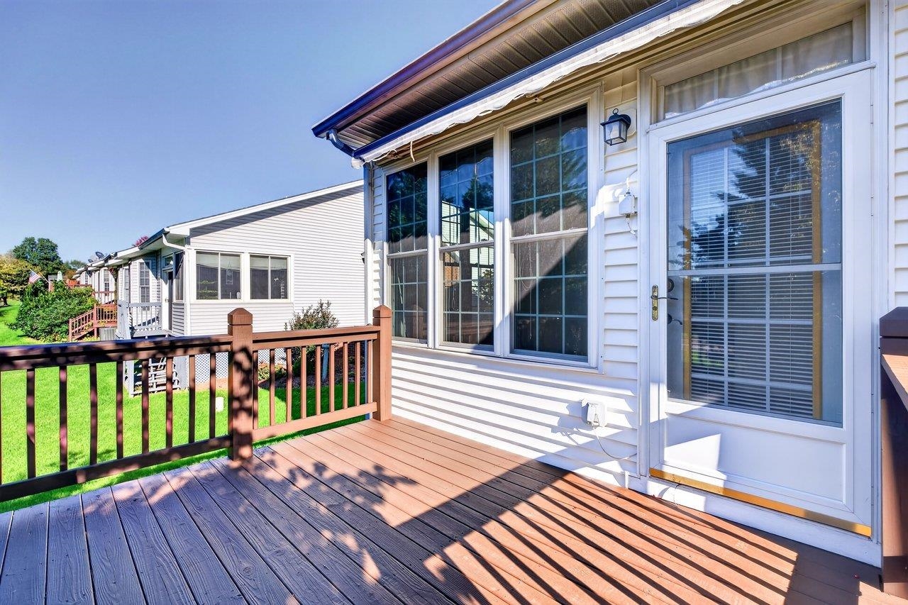 381 SPRING OAKS DR