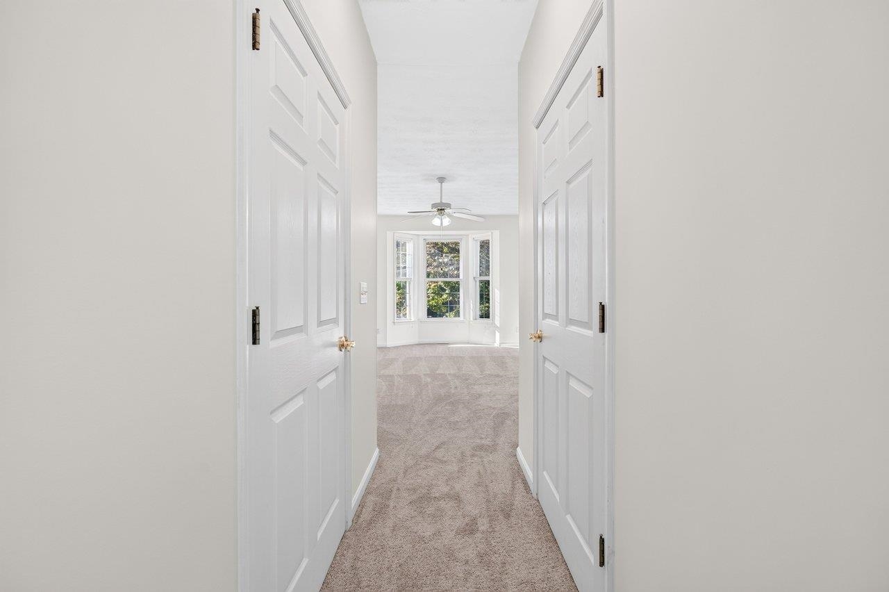 381 SPRING OAKS DR