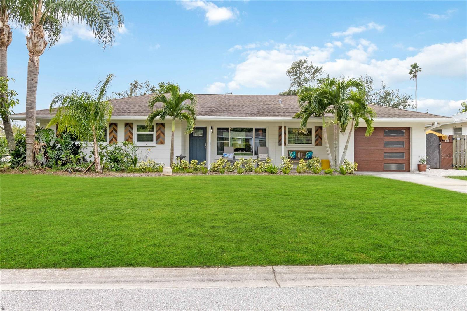 2266 SUNNYSIDE LN