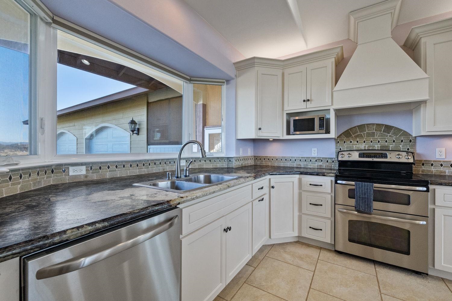 8417 French Flat