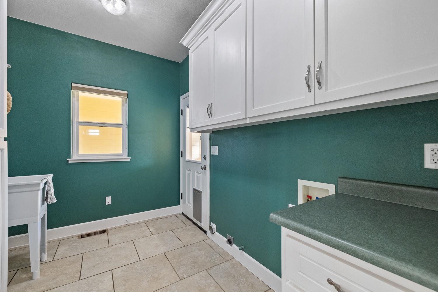 8417 French Flat