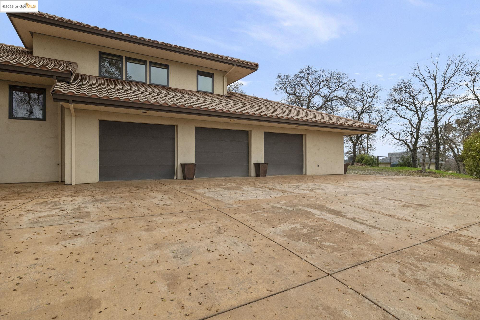 25775 Powell Ranch Rd