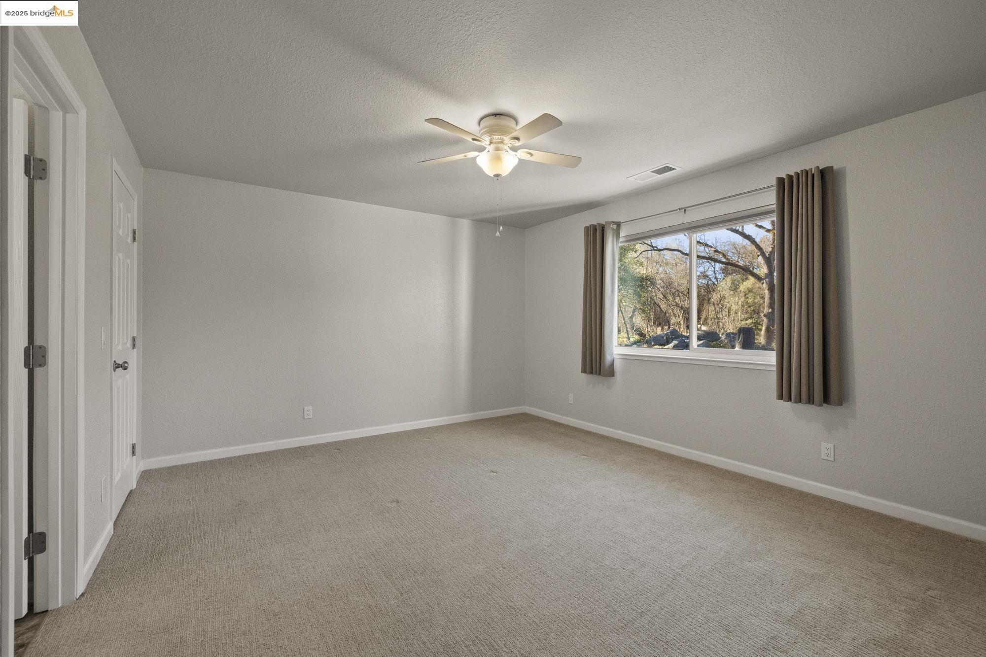 19160 Sunny Circle