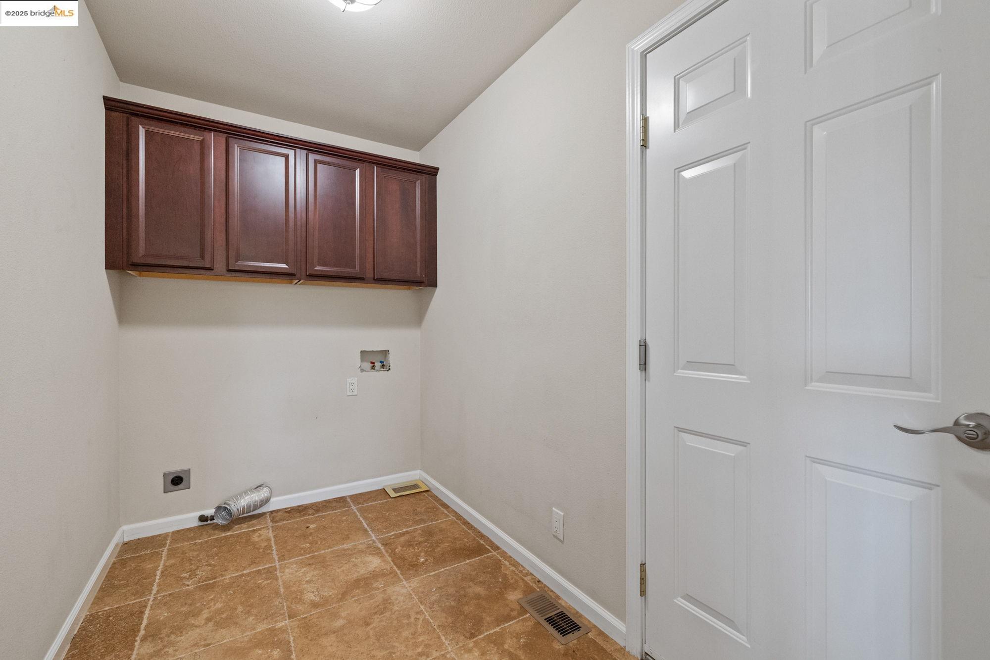 20565 Upper Hillview Dr