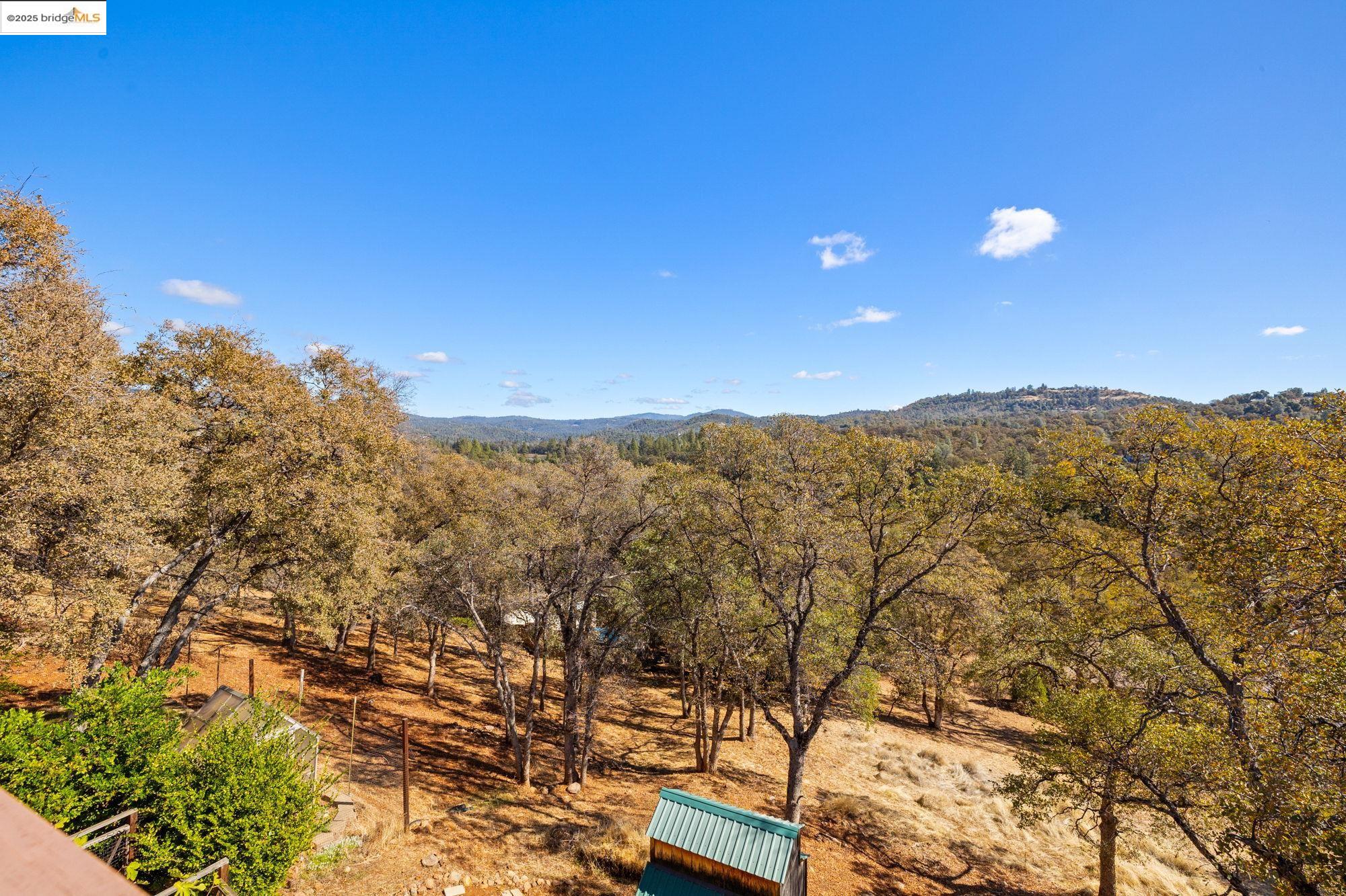 20565 Upper Hillview Dr