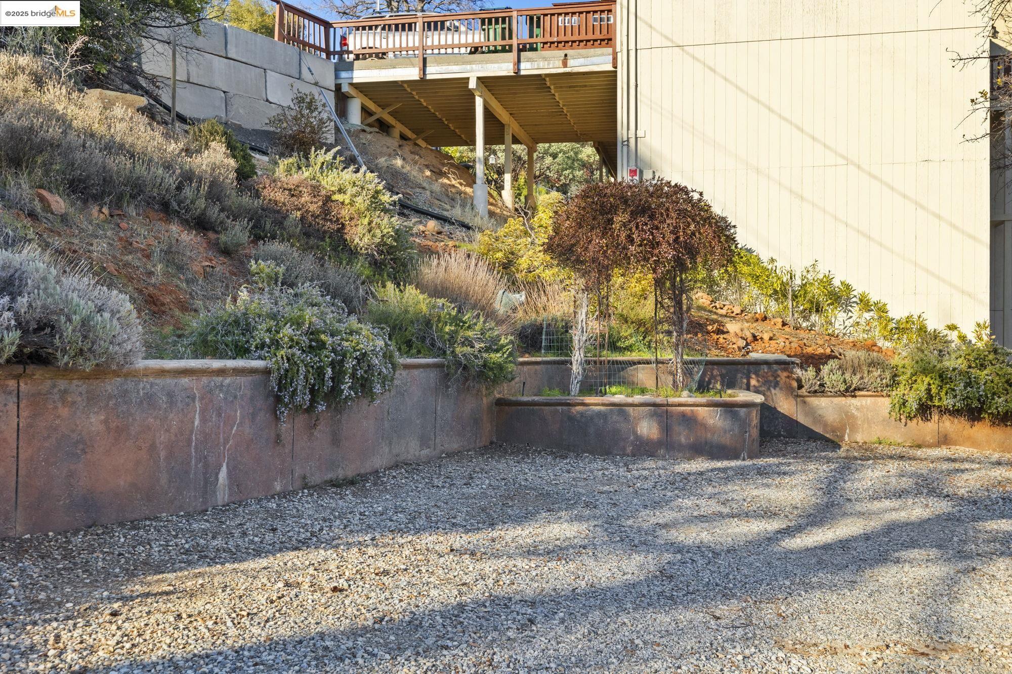 20565 Upper Hillview Dr