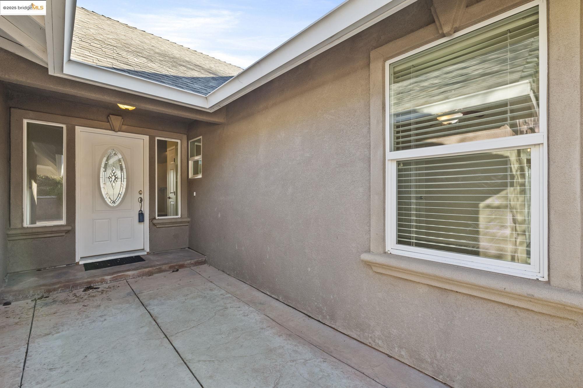 20565 Upper Hillview Dr