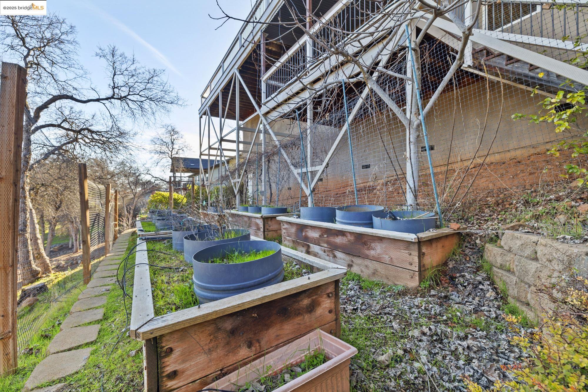 20565 Upper Hillview Dr