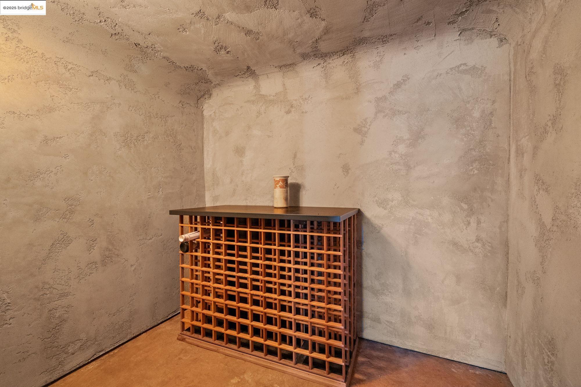 20565 Upper Hillview Dr