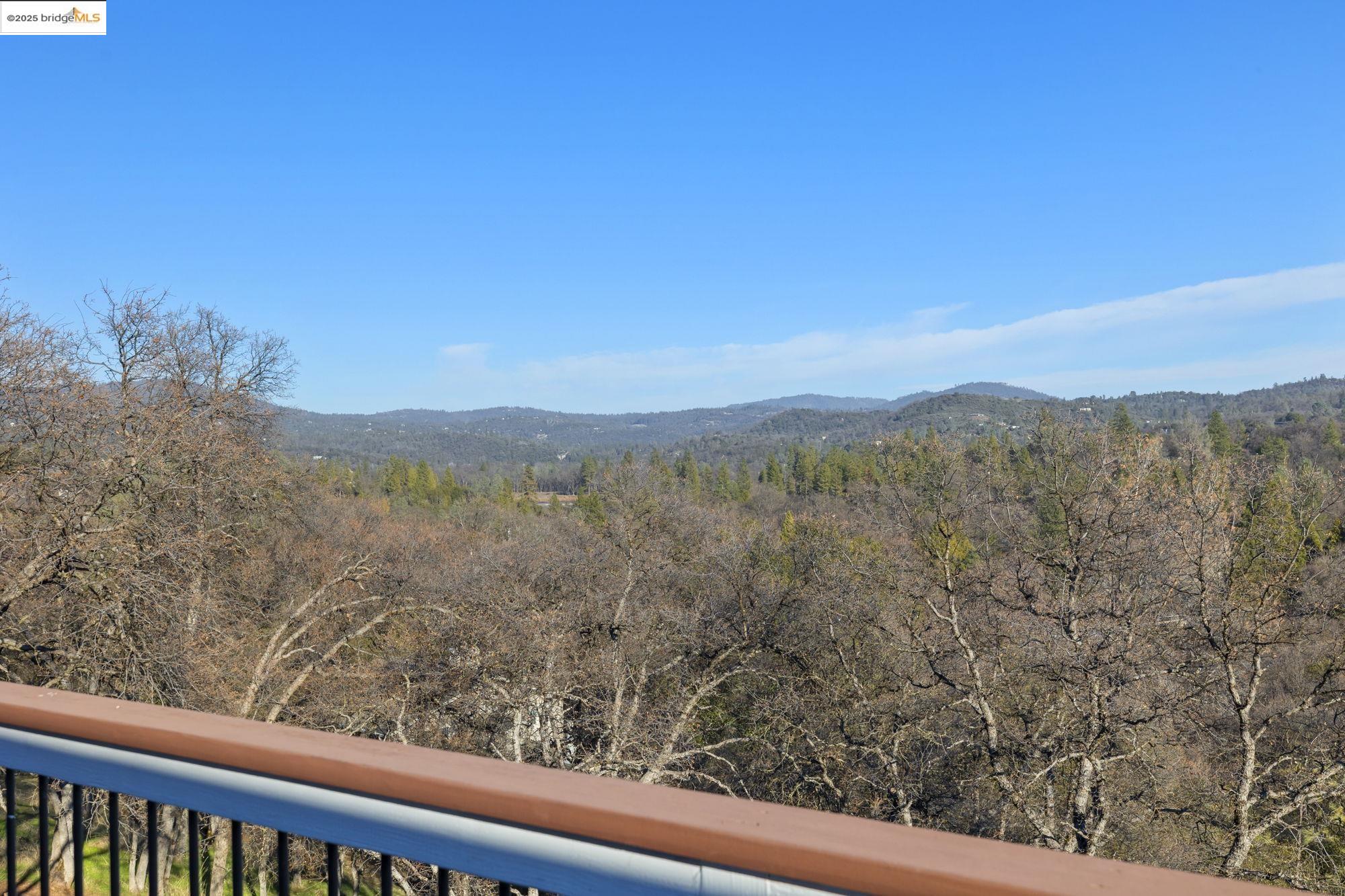 20565 Upper Hillview Dr