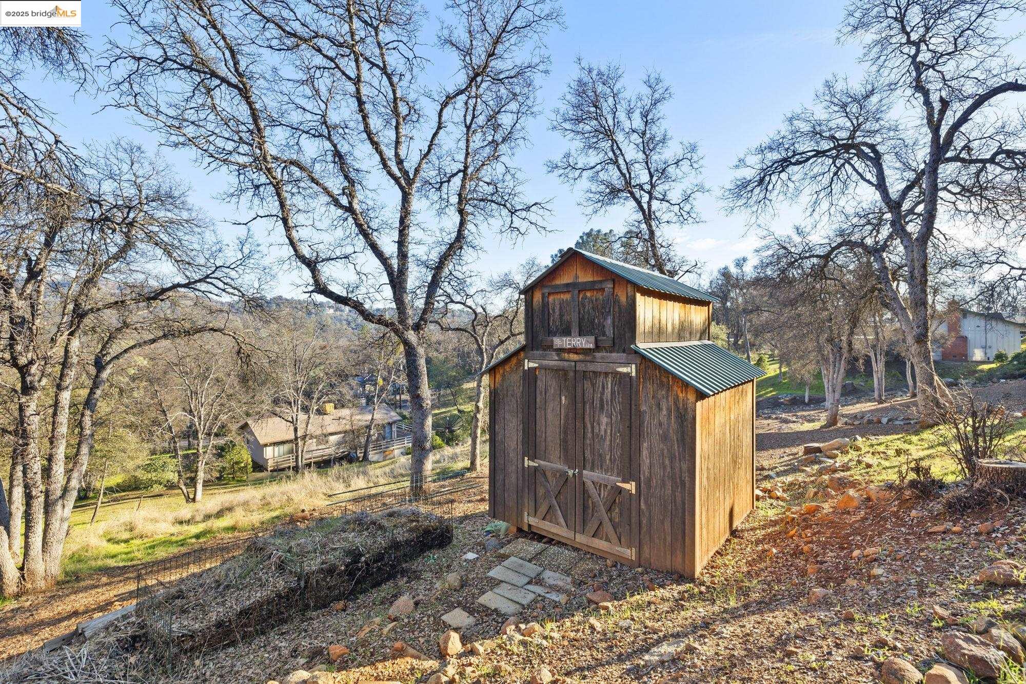 20565 Upper Hillview Dr