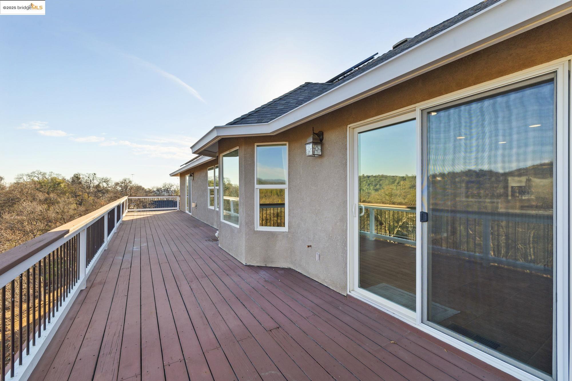 20565 Upper Hillview Dr