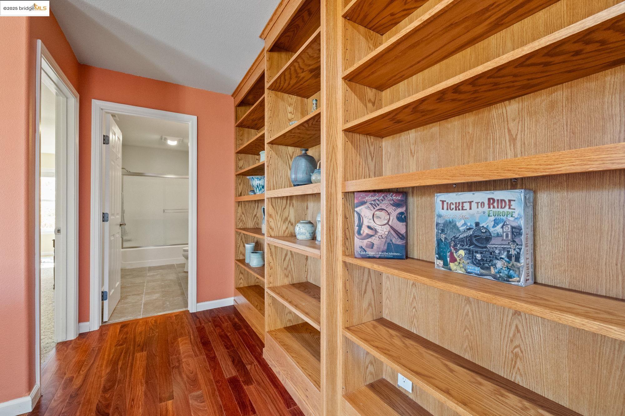 20565 Upper Hillview Dr