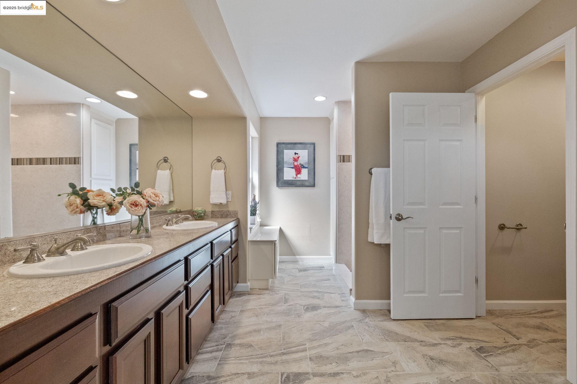 20565 Upper Hillview Dr