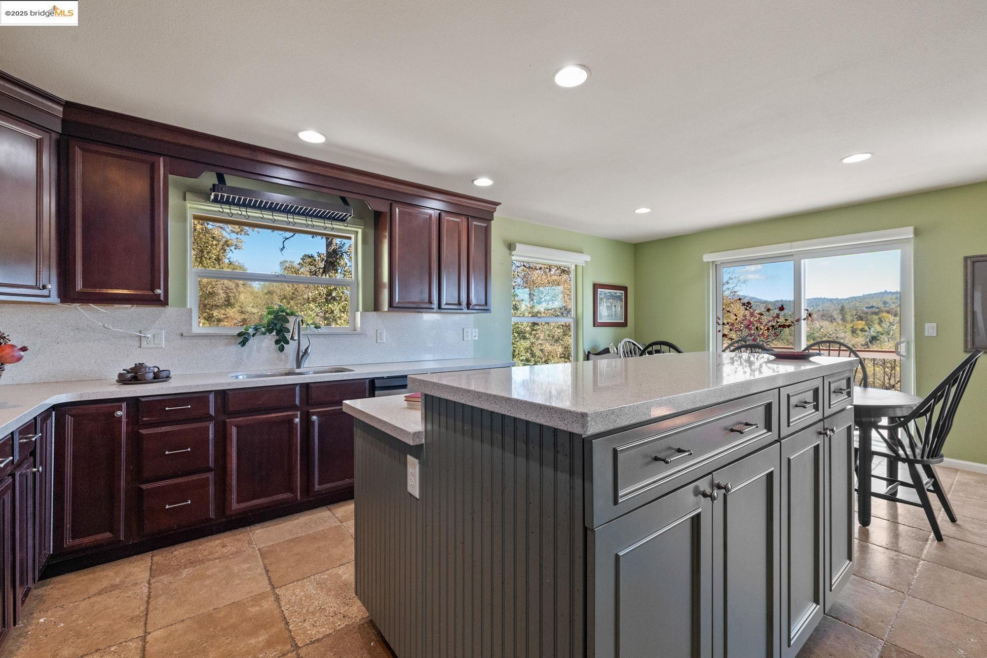 20565 Upper Hillview Dr