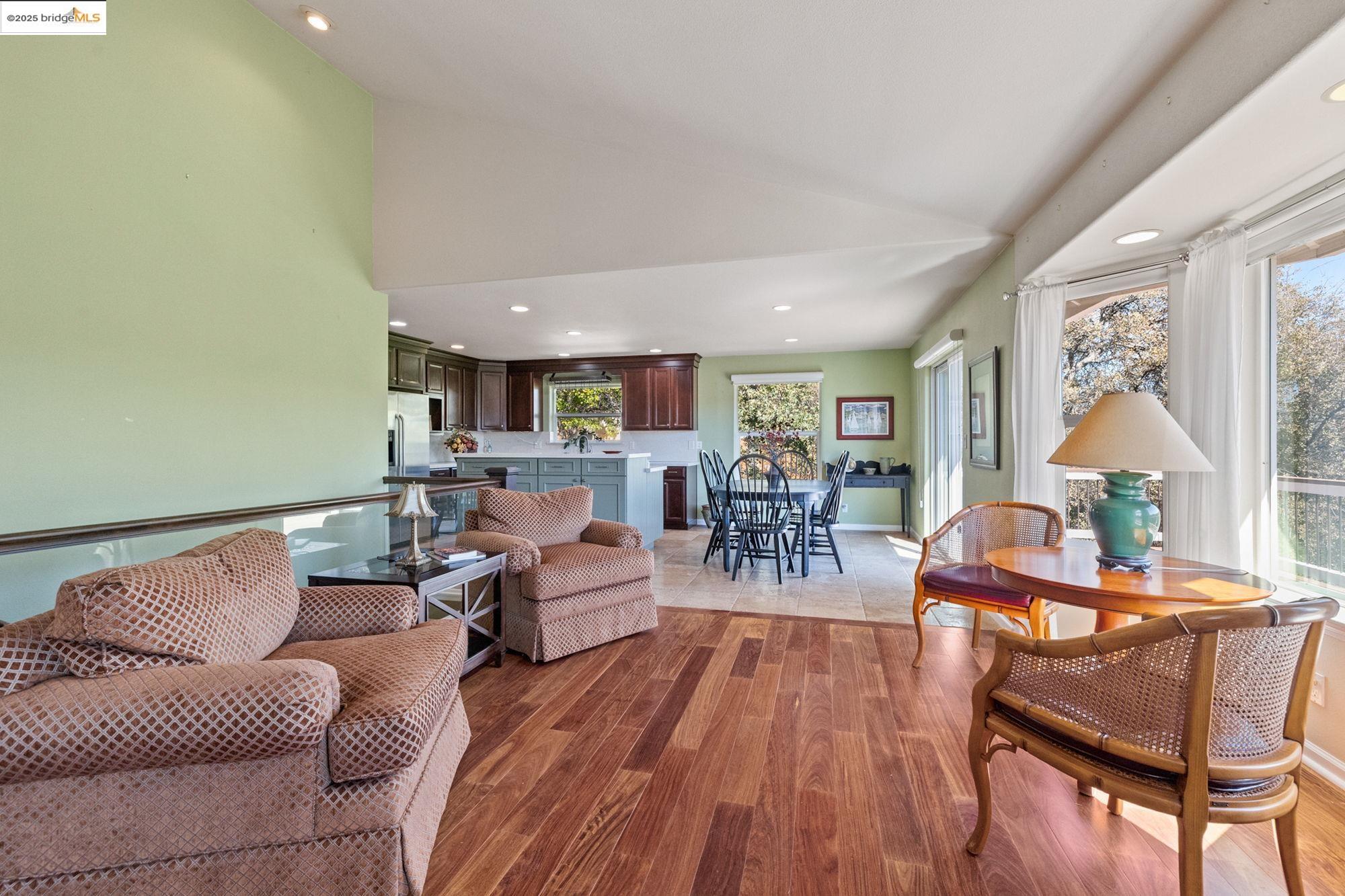 20565 Upper Hillview Dr